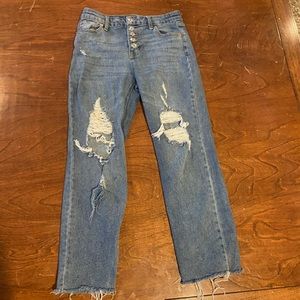 blue/ light wash jeans